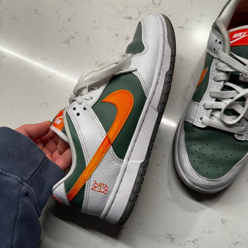 Nike Dunks NY vs NY - Picture 2 of 4